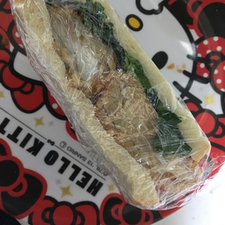 食パンで☆コロッケとささみフライのサンドイッチ